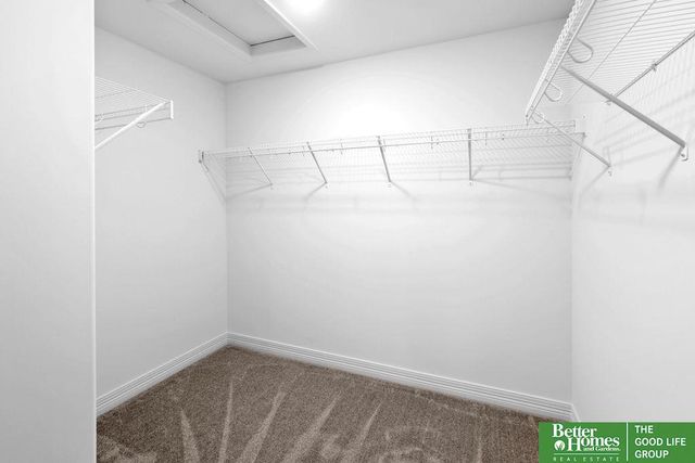 10506 S 103 Street, Papillion, NE 68046