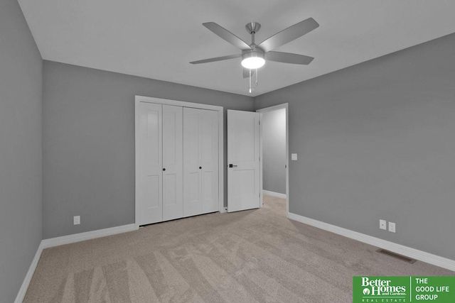 10506 S 103 Street, Papillion, NE 68046