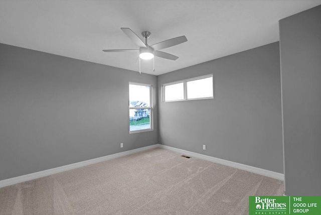 10506 S 103 Street, Papillion, NE 68046