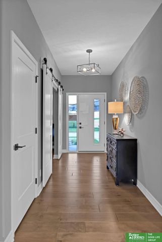 10506 S 103 Street, Papillion, NE 68046