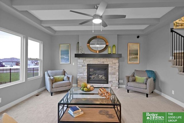 10506 S 103 Street, Papillion, NE 68046