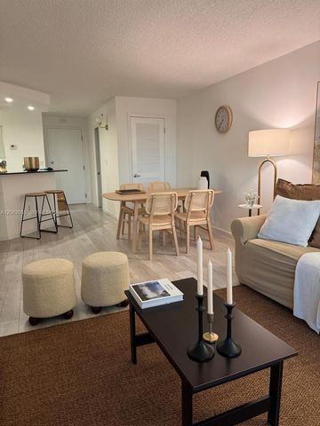 6917 Collins Ave 1026, Miami Beach, FL 33141