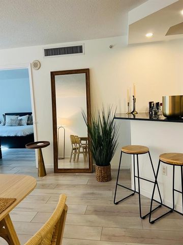 6917 Collins Ave 1026, Miami Beach, FL 33141