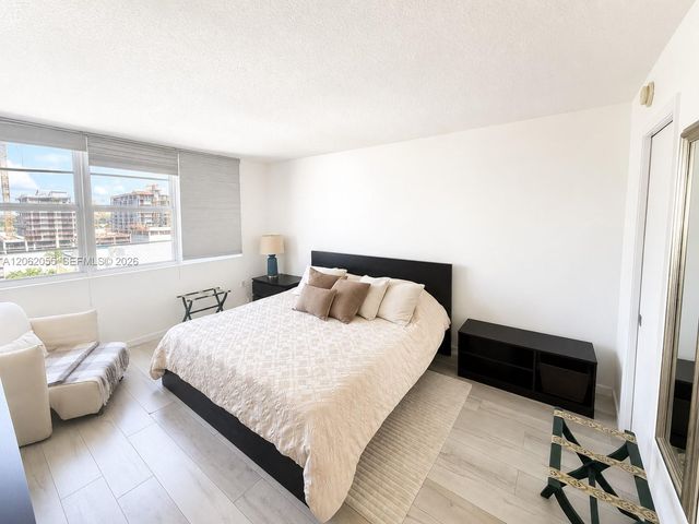 6917 Collins Ave 1026, Miami Beach, FL 33141