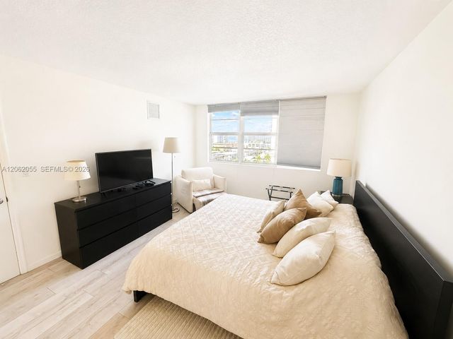 6917 Collins Ave 1026, Miami Beach, FL 33141