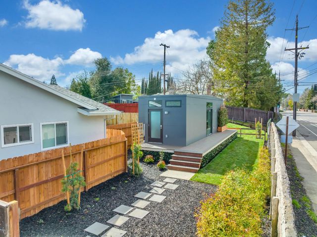 4339 Stencar Dr, Fair Oaks, CA 95628
