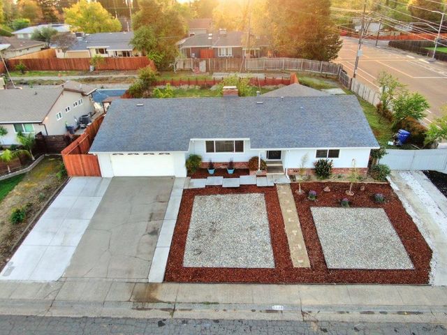 4339 Stencar Dr, Fair Oaks, CA 95628