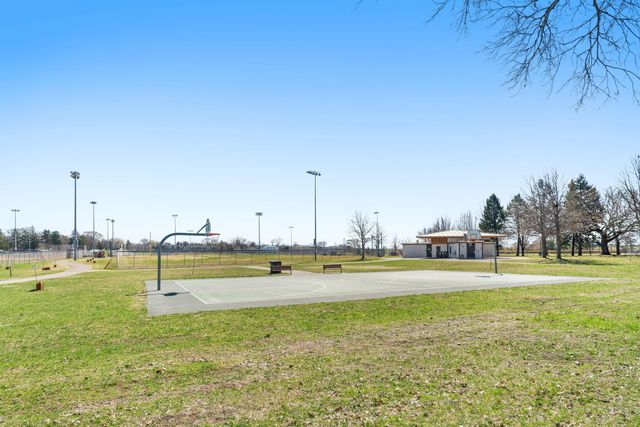 5656 28th Avenue S, Minneapolis, MN 55417