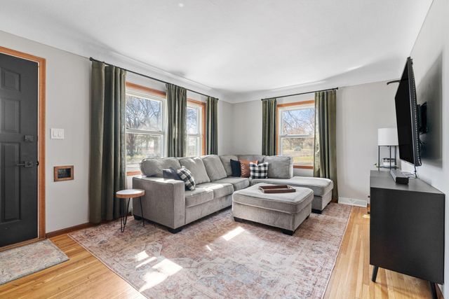 5656 28th Avenue S, Minneapolis, MN 55417