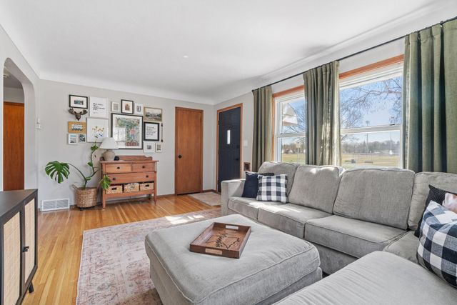 5656 28th Avenue S, Minneapolis, MN 55417