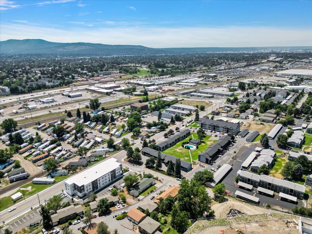 12017 E Mansfield Ave, Spokane Valley, WA 99206