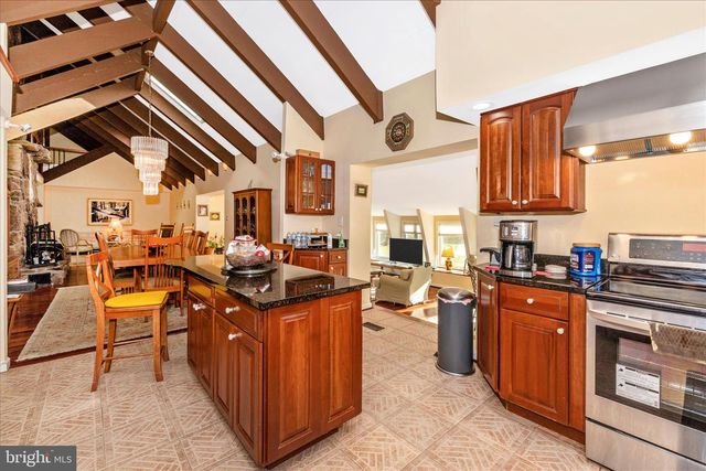 18820 WASCHE RD, Dickerson, MD 20842