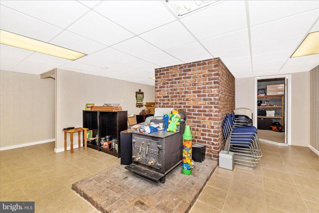 18820 WASCHE RD, Dickerson, MD 20842