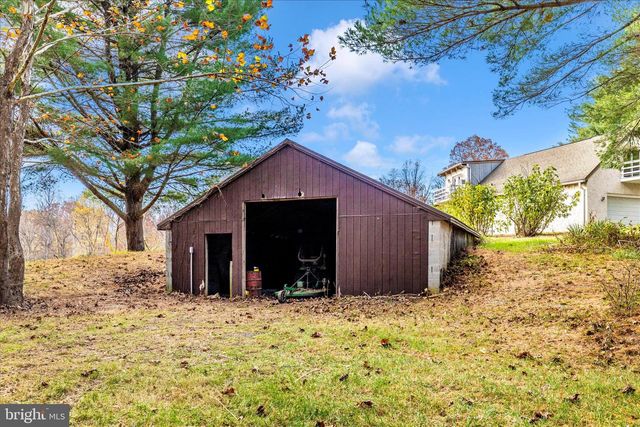 18820 WASCHE RD, Dickerson, MD 20842