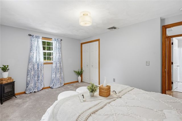 12 View Street, Lincoln, RI 02865