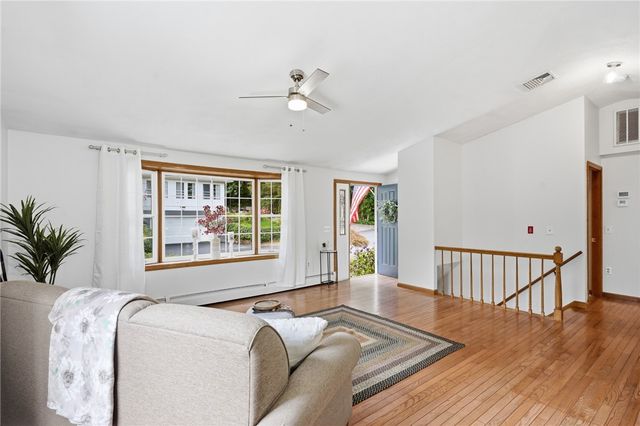 12 View Street, Lincoln, RI 02865