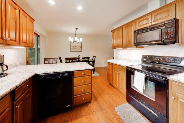 38172 N Holdridge Avenue, Beach Park, IL 60087