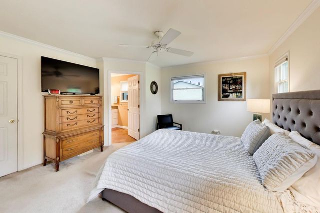 38172 N Holdridge Avenue, Beach Park, IL 60087