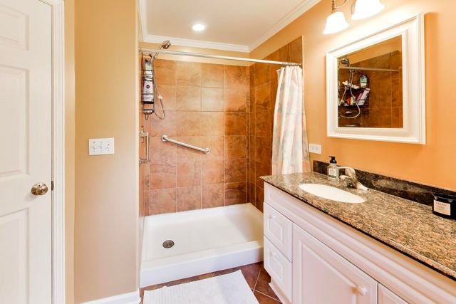 38172 N Holdridge Avenue, Beach Park, IL 60087
