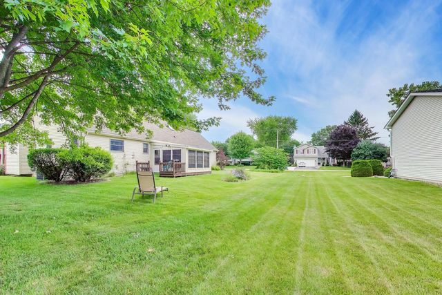 38172 N Holdridge Avenue, Beach Park, IL 60087