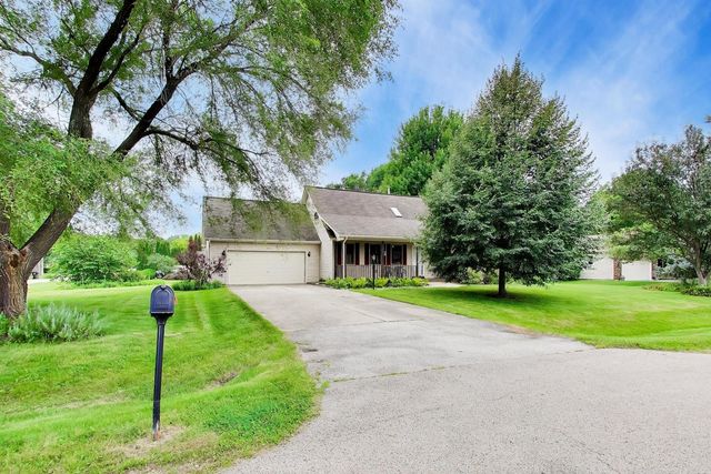 38172 N Holdridge Avenue, Beach Park, IL 60087
