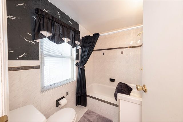 2511 Mcneilly Rd, Baldwin Twp, PA 15226