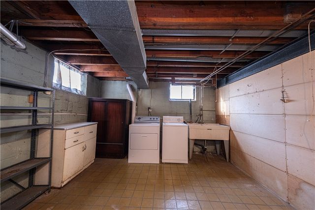 2511 Mcneilly Rd, Baldwin Twp, PA 15226