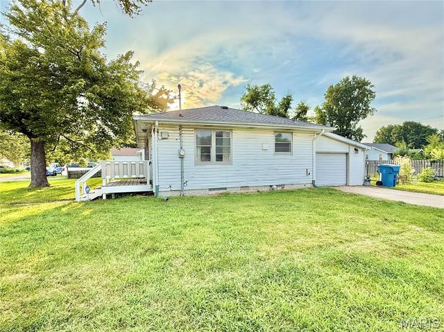 1107 Wilson Street, South Roxana, IL 62087