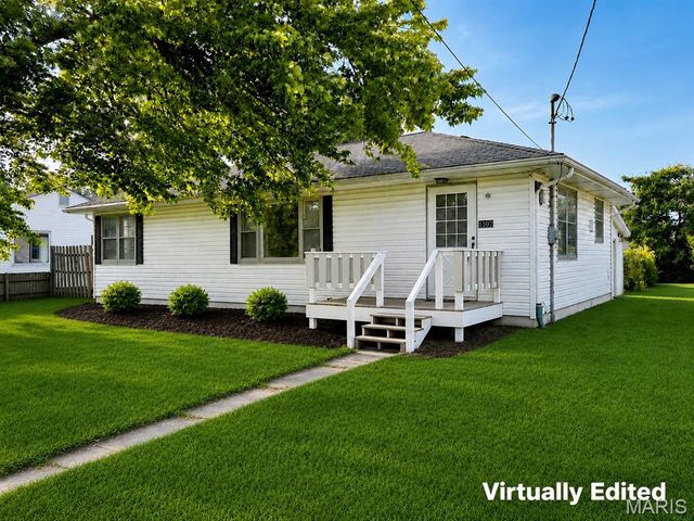 1107 Wilson Street, South Roxana, IL 62087