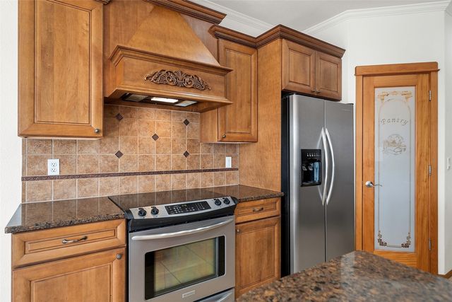 431 E Agate Beach Drive, Shelton, WA 98584