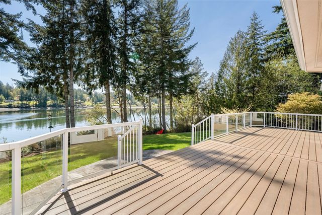 431 E Agate Beach Drive, Shelton, WA 98584