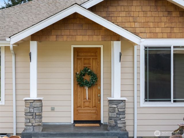431 E Agate Beach Drive, Shelton, WA 98584
