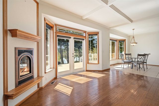 431 E Agate Beach Drive, Shelton, WA 98584