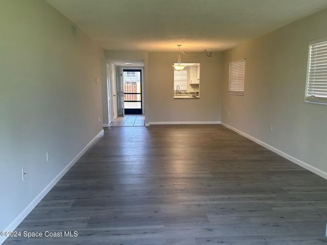 205 Palmetto Avenue 301, Merritt Island, FL 32953