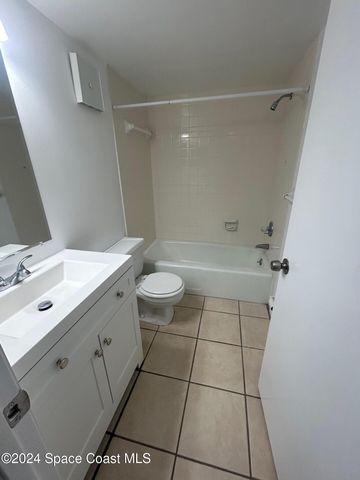 205 Palmetto Avenue 301, Merritt Island, FL 32953