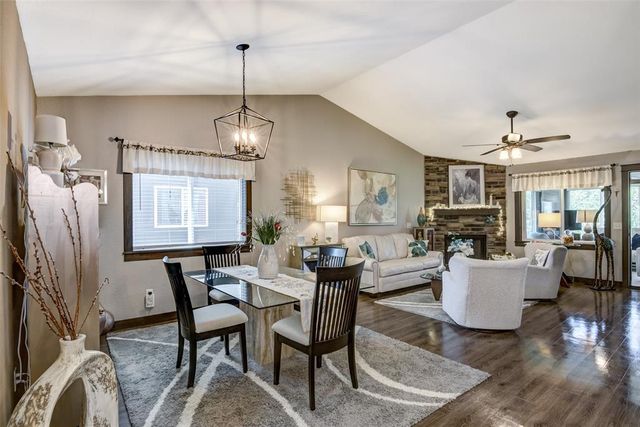 4852 Waylon Street, Eau Claire, WI 54703