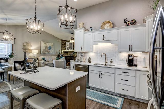 4852 Waylon Street, Eau Claire, WI 54703