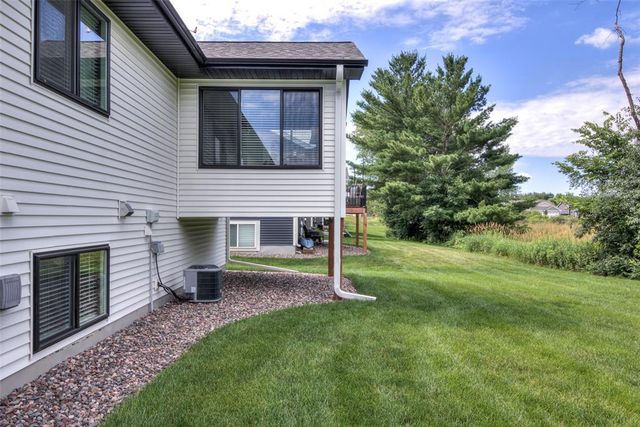 4852 Waylon Street, Eau Claire, WI 54703