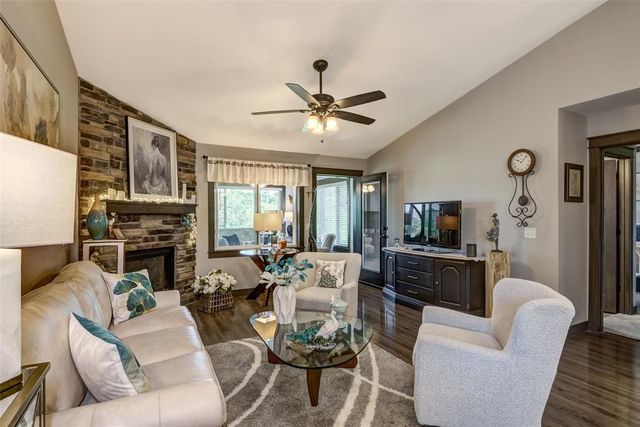 4852 Waylon Street, Eau Claire, WI 54703