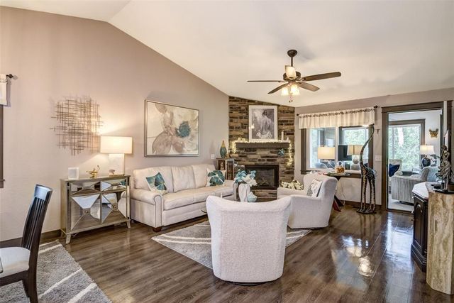 4852 Waylon Street, Eau Claire, WI 54703