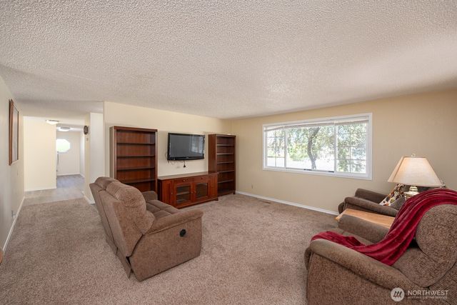 35 Ridge Drive, Ephrata, WA 98823