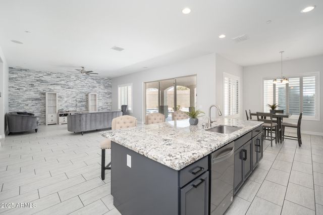 9752 W Rowel Road, Peoria, AZ 85383