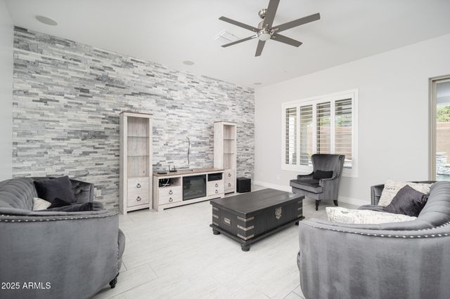 9752 W Rowel Road, Peoria, AZ 85383