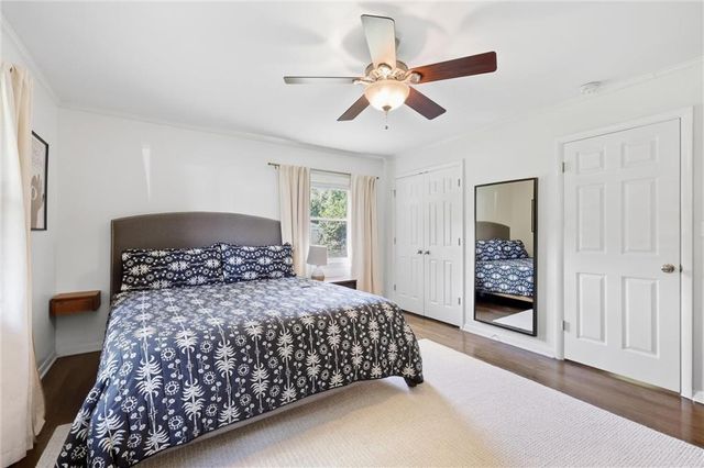 9500 Meadow Lane, Leawood, KS 66206