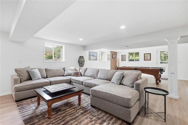 9500 Meadow Lane, Leawood, KS 66206