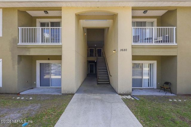 3680 KIRKPATRICK Circle 4, Jacksonville, FL 32210