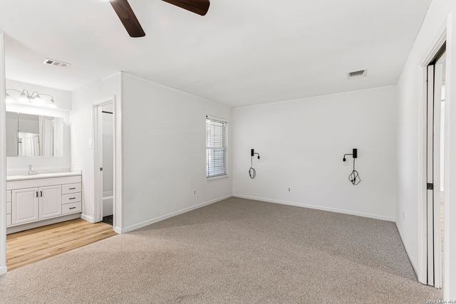2871 BURNING ROCK ST, San Antonio, TX 78247