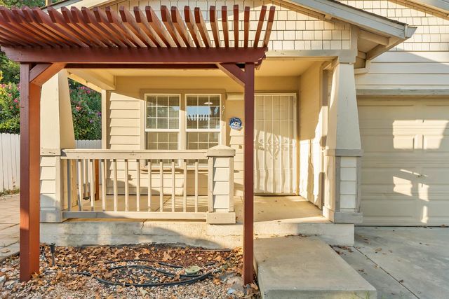 3611 23rd Ave, Sacramento, CA 95820