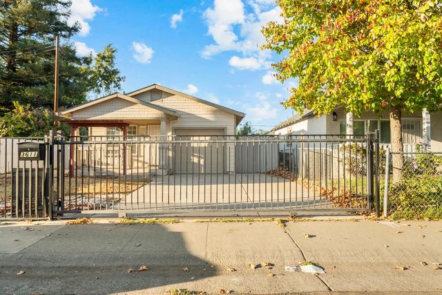 3611 23rd Ave, Sacramento, CA 95820