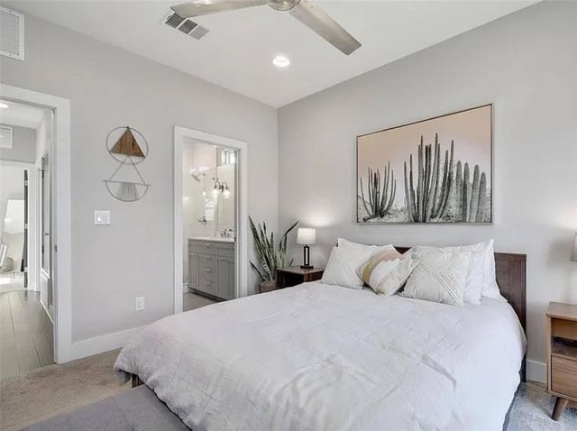 2709 E 3rd ST 2, Austin, TX 78702